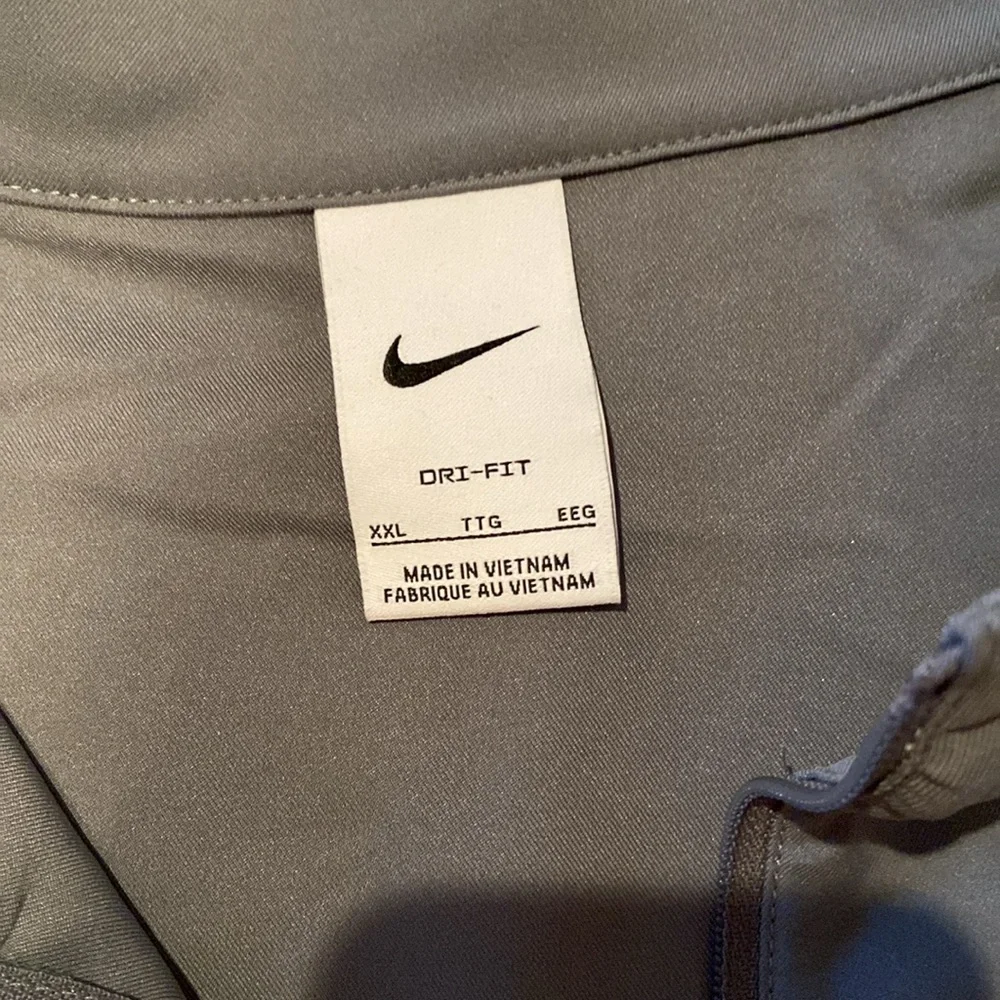 Men’s lightweight jacket - Picture 2 of 3
